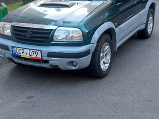 Suzuki Grand Vitara foto 1