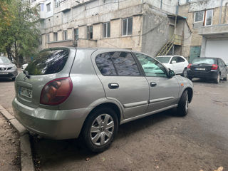 Nissan Almera foto 2