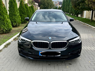 BMW 5 Series foto 1