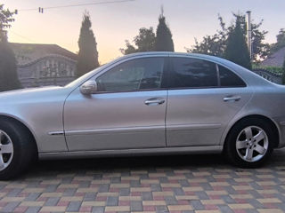 Mercedes E-Class foto 7