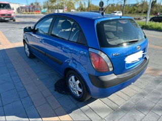 KIA Rio foto 2