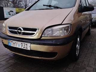 Opel Zafira foto 4