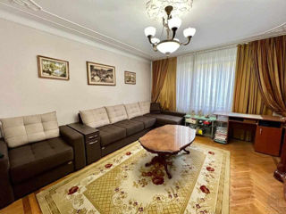 Apartament cu 3 camere, 80 m², Botanica, Chișinău foto 2