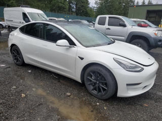 Tesla Model 3 foto 3