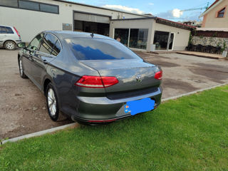 Volkswagen Passat foto 2