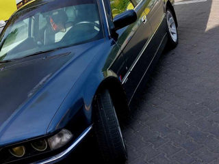 BMW 7 Series foto 1