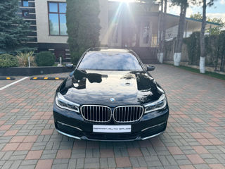 BMW 7 Series foto 2