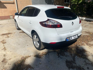 Renault Megane foto 2