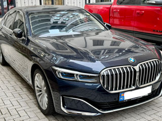 BMW 7 Series foto 2