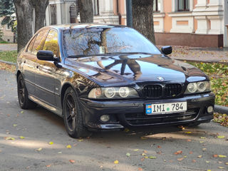 BMW 5 Series foto 8