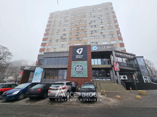 Spațiu Comercial 46m2! Centru, str. Constantin Vârnav. Euroreparație! foto 11