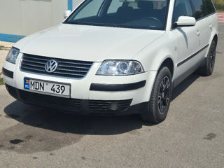 Volkswagen Passat foto 1
