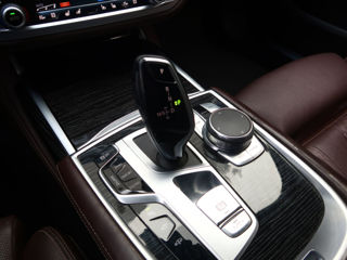 BMW 7 Series foto 9