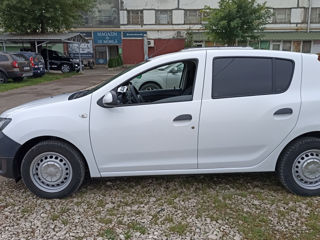 Dacia Sandero foto 3