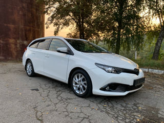 Toyota Auris foto 6