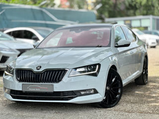 Skoda Superb foto 4