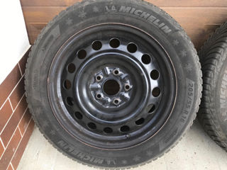 Roti Toyota 205/55 R16 de iarna foto 2