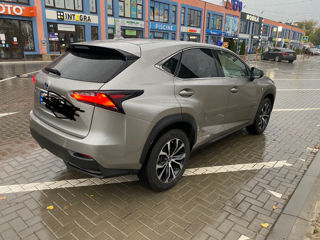 Lexus NX Series foto 2