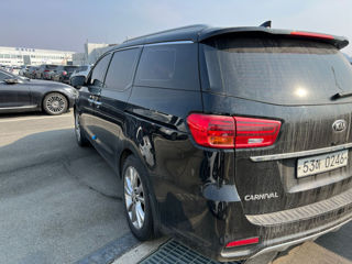 KIA Carnival foto 5