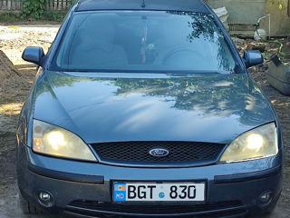 Ford Mondeo foto 6