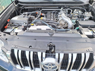 Toyota Land Cruiser foto 3