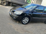 Renault Grand Scenic foto 3