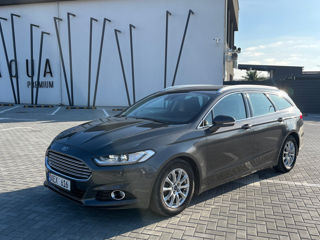 Ford Mondeo foto 16