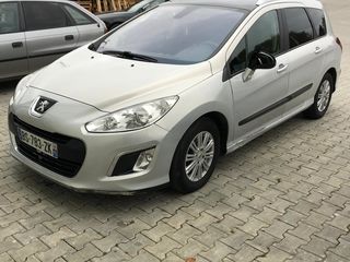 Peugeot 308 foto 1