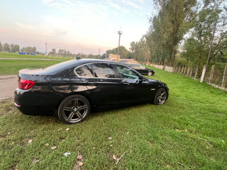 BMW 5 Series foto 5