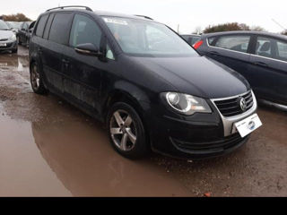 Volkswagen Touran foto 7