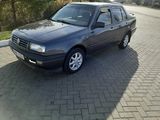 Volkswagen Vento foto 4