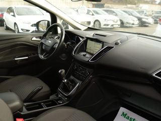 Ford Grand C-MAX foto 9