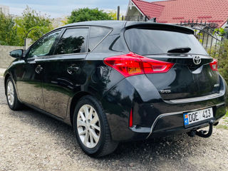 Toyota Auris foto 3