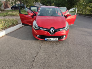 Renault Clio foto 2