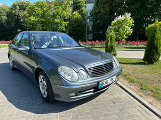 Mercedes E-Class foto 9