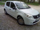 Dacia Sandero foto 1