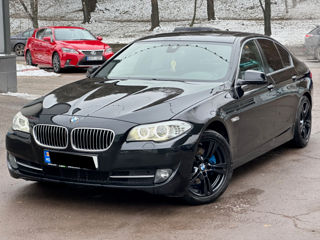 BMW 5 Series foto 1