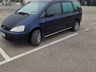 Ford Galaxy foto 4