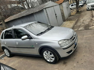 Opel Corsa foto 2