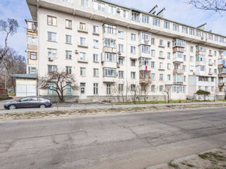 Apartament cu 3 camere, 137 m², Râșcani, Chișinău foto 13