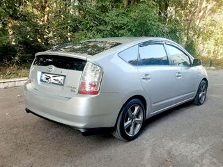 Toyota Prius foto 4