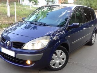 Renault Grand Scenic foto 1