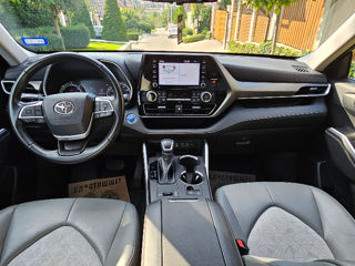 Toyota Highlander foto 10