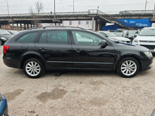 Skoda Superb foto 4