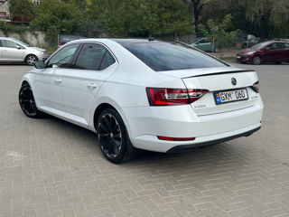 Skoda Superb foto 4