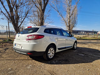 Renault Megane foto 2