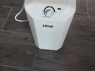 Boiler de 10 l Ferroli  practic nou.