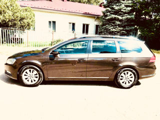 Volkswagen Passat foto 3