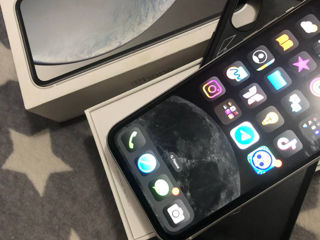 iPhone XR все ориг