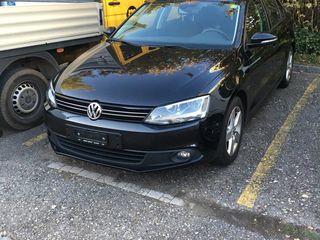 Volkswagen Jetta foto 1